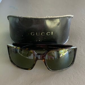 Gucci rectangle sunglasses